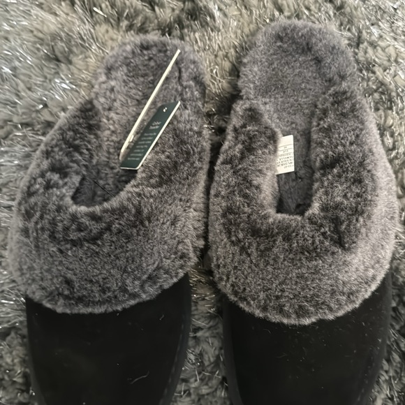 Aritzia Tna X Emu Jolie Australian sheepskin slippers Size 9 - Picture 3 of 5